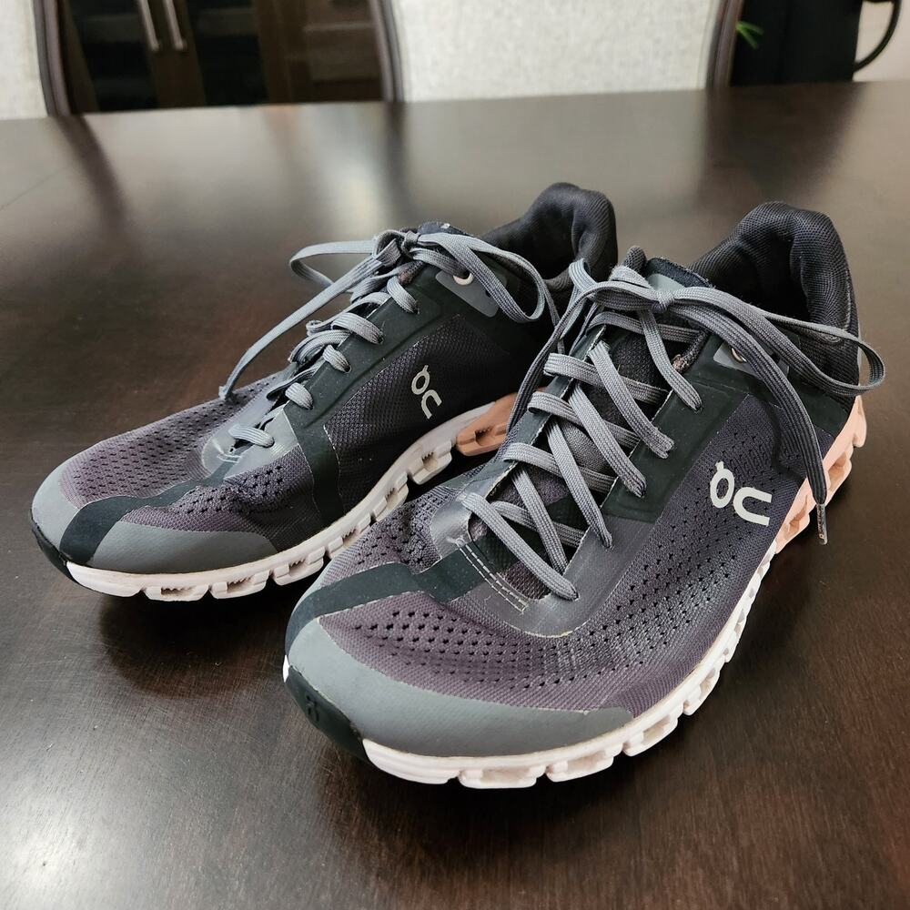 On Cloudflow Women's Running Shoes Size 9 - Picture 2 of 8